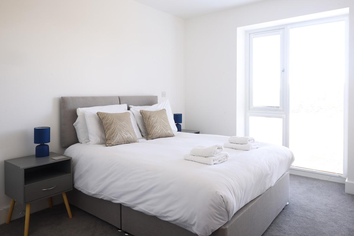 2 bed, Modern apartment close to Bicester Village3